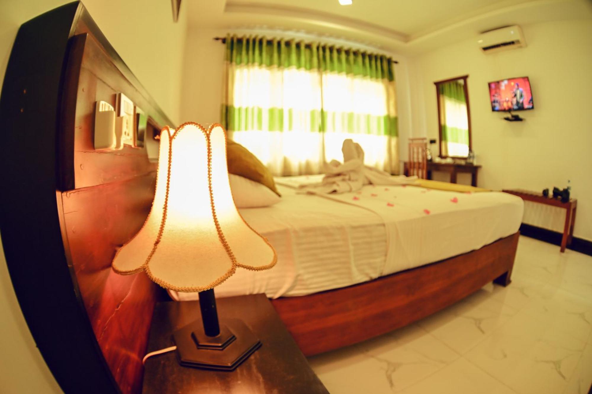 Hotel Golden Ray Dambulla Zewnętrze zdjęcie